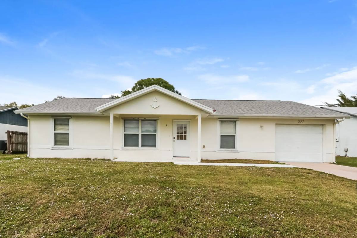 House for rent at 237 SW Pisces Terrace, Port Saint Lucie, FL 34984