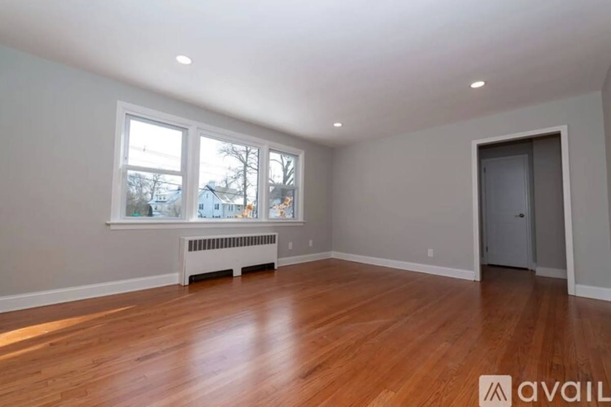Apartment for rent at 658 Valley Rd #G 1, Montclair, NJ 07043