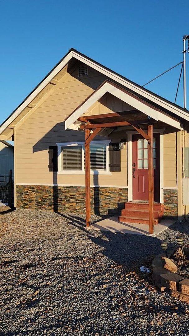 House for rent at 700-350 Sierra Rd, Susanville, CA 96130