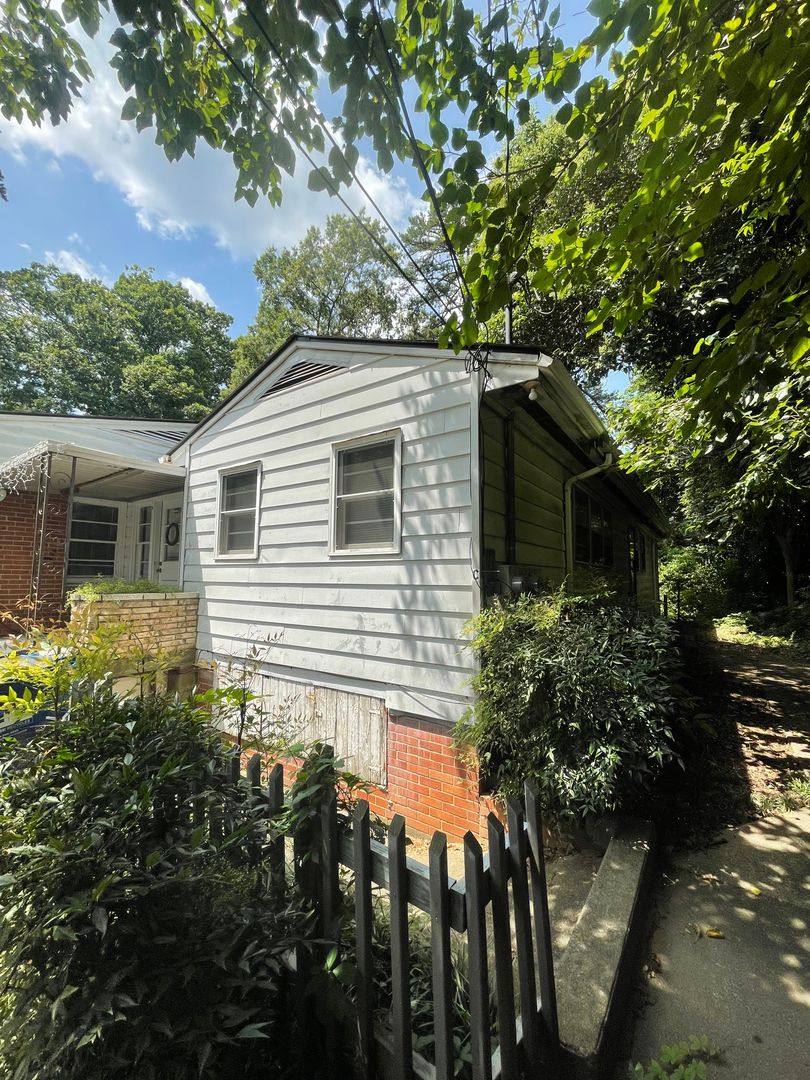 Apartment for rent at 4128 Western Blvd, Raleigh, NC 27606