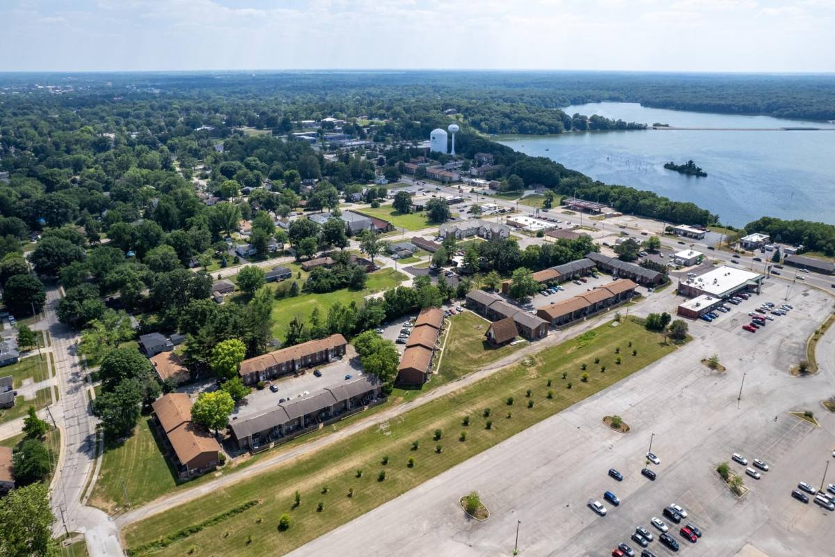 Apartment for rent at 2730 Townway Rd, Danville, IL 61832