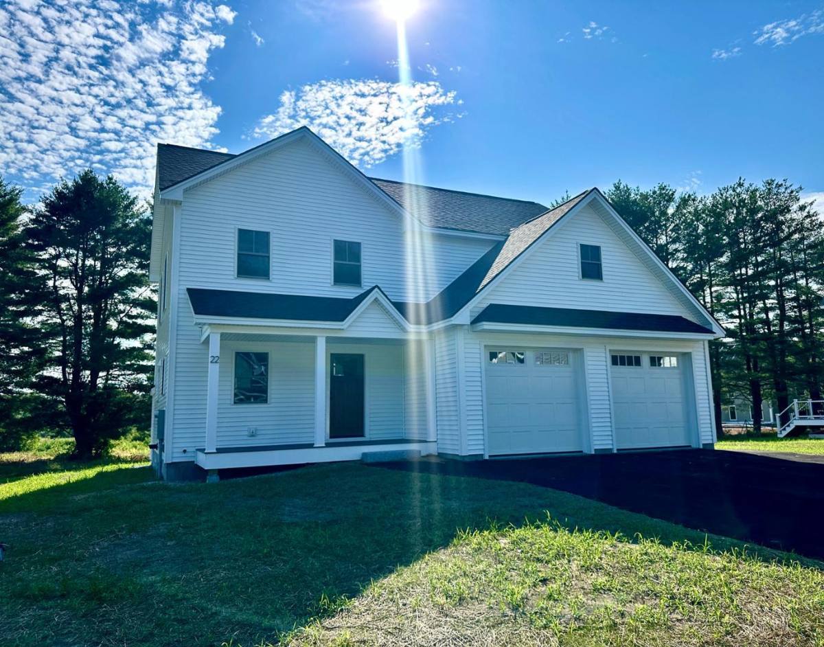 House for rent at 22 Nicklaus Lane, Westbrook, ME 04092