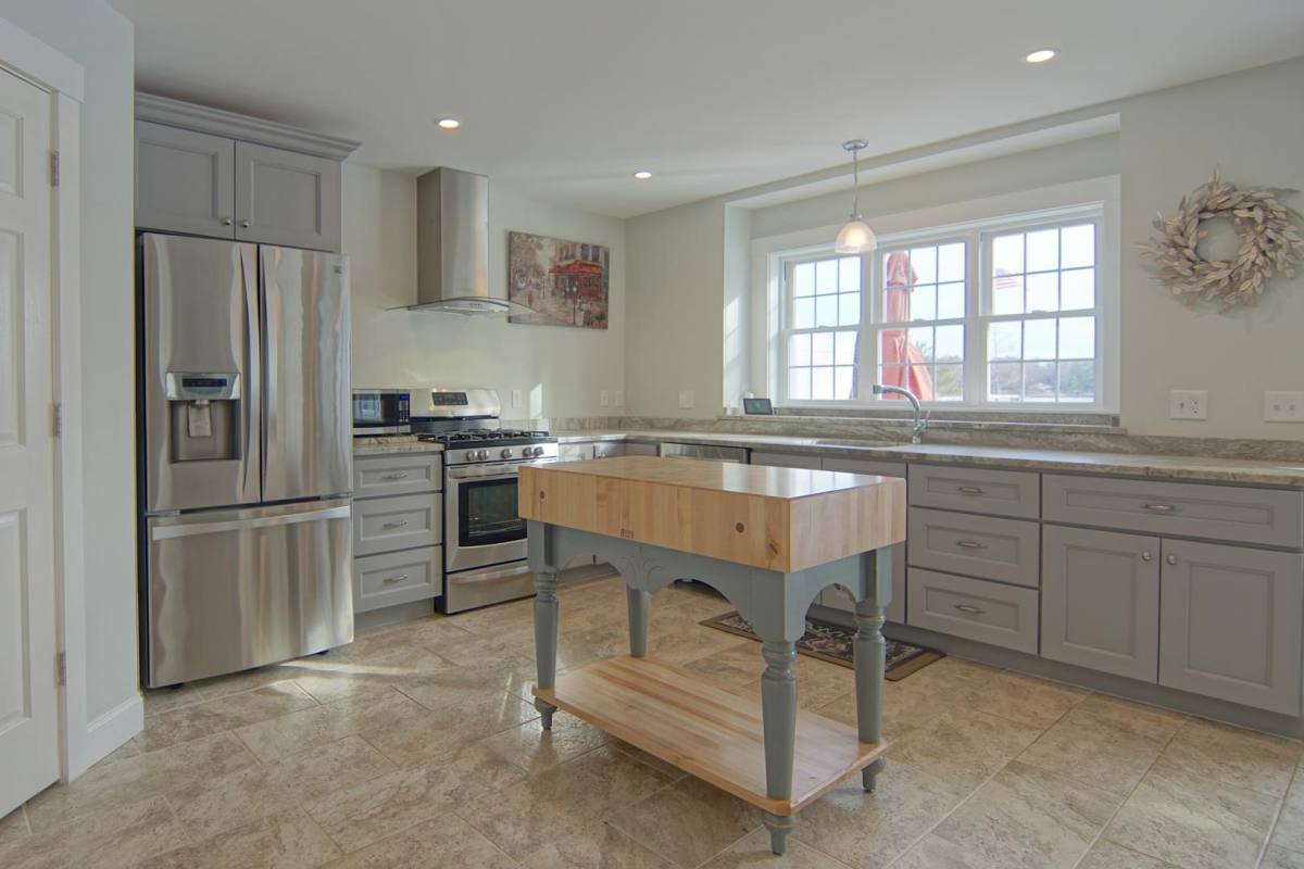 Apartment for rent at 4 Spring Lane #B, Eliot, ME 03903