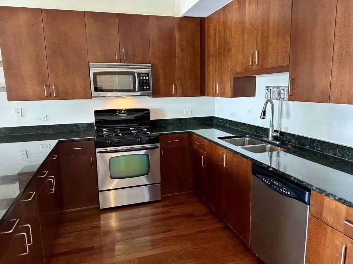 Apartment for rent at Morningside Arbor Court Condominiums, 5100 W 96th St #530, Oak Lawn, IL 60453