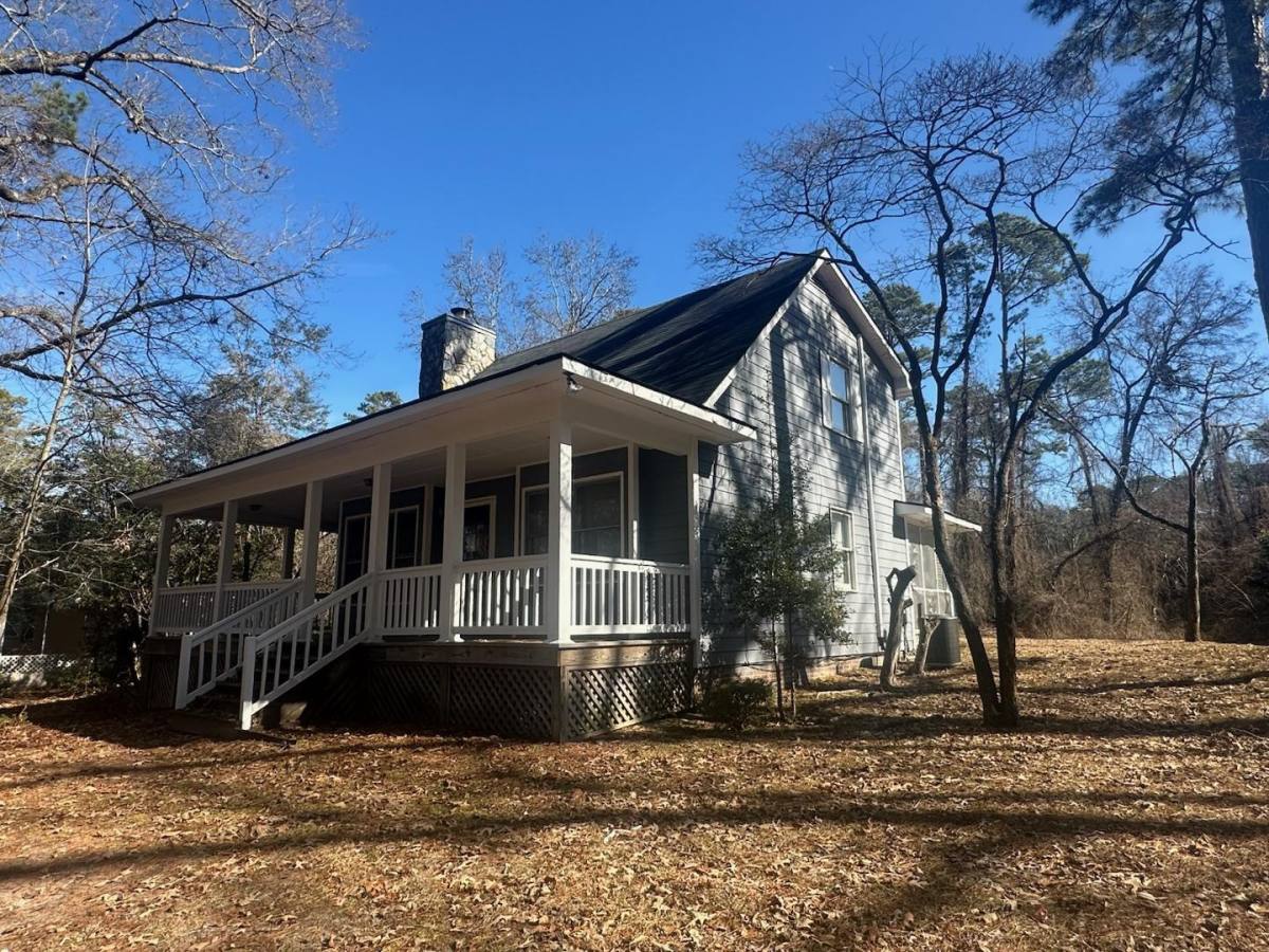 House for rent at 1912 Lillington Highway, Spring Lake, NC 28390