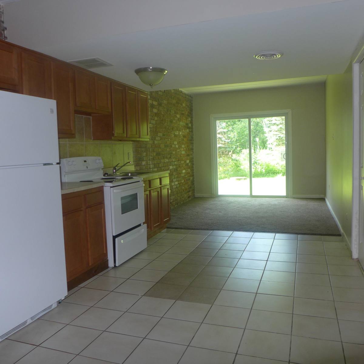 Apartment for rent at Bradford, 285 Moon Clinton Rd #94-13, Coraopolis, PA 15108