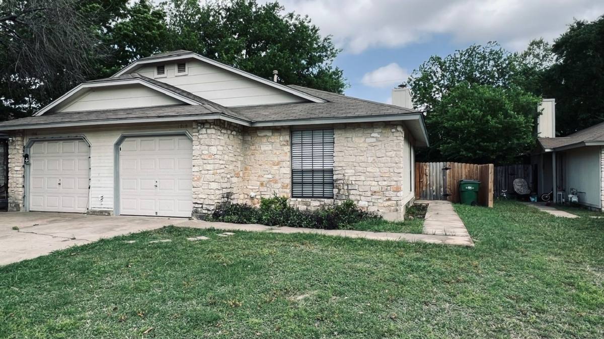 Apartment for rent at 1016 1018 Woodlief Trail, Round Rock, TX 78664