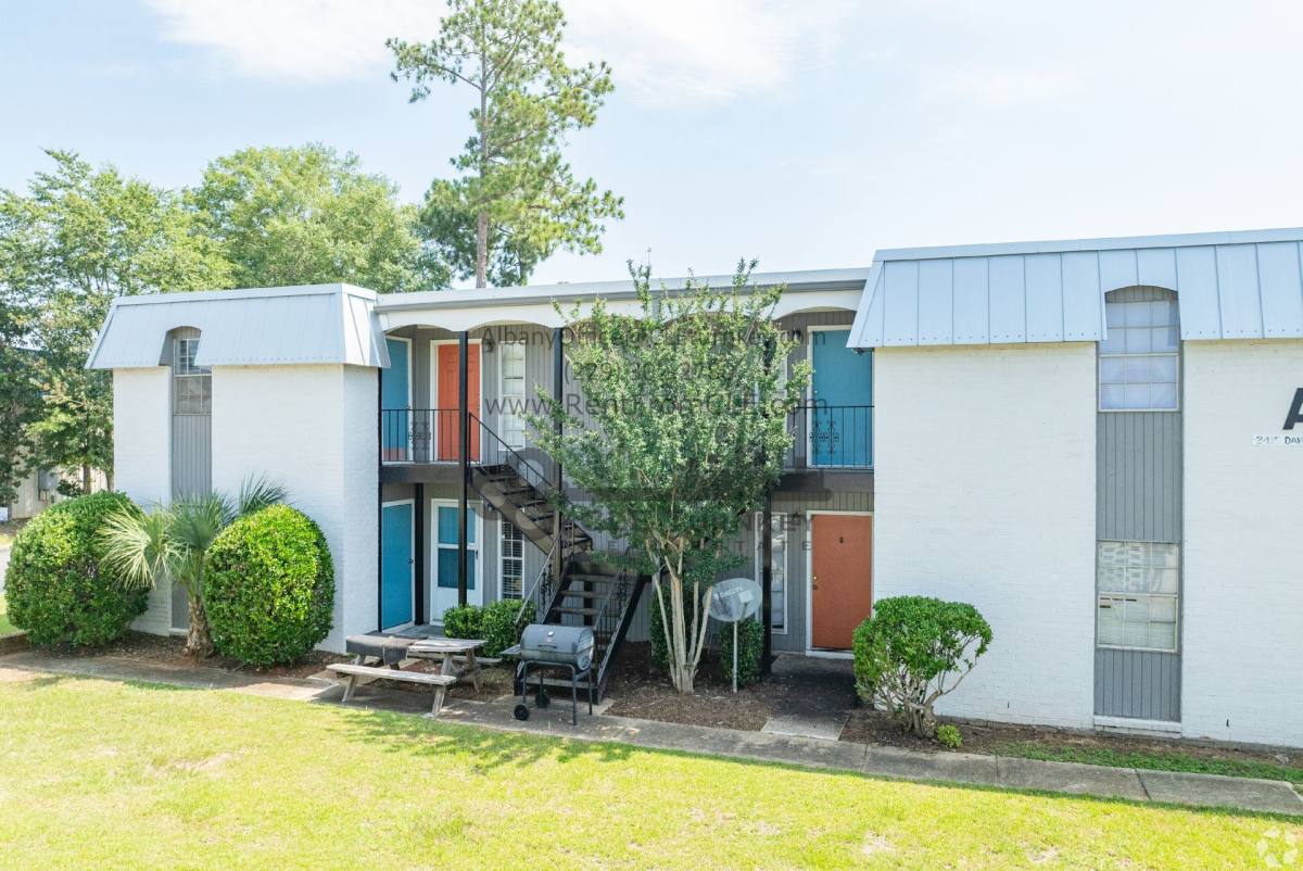 Apartment for rent at 2415 Dawson Rd, Albany, GA 31707