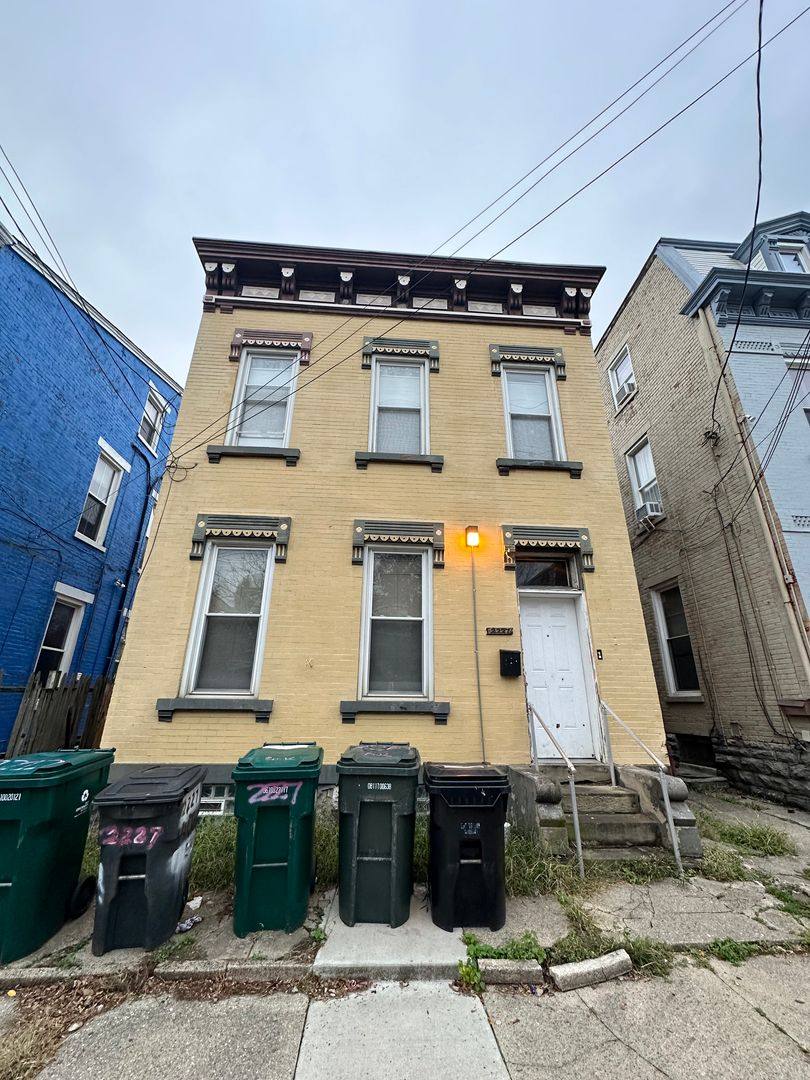 House for rent at 2227 Victor St, Cincinnati, OH 45219