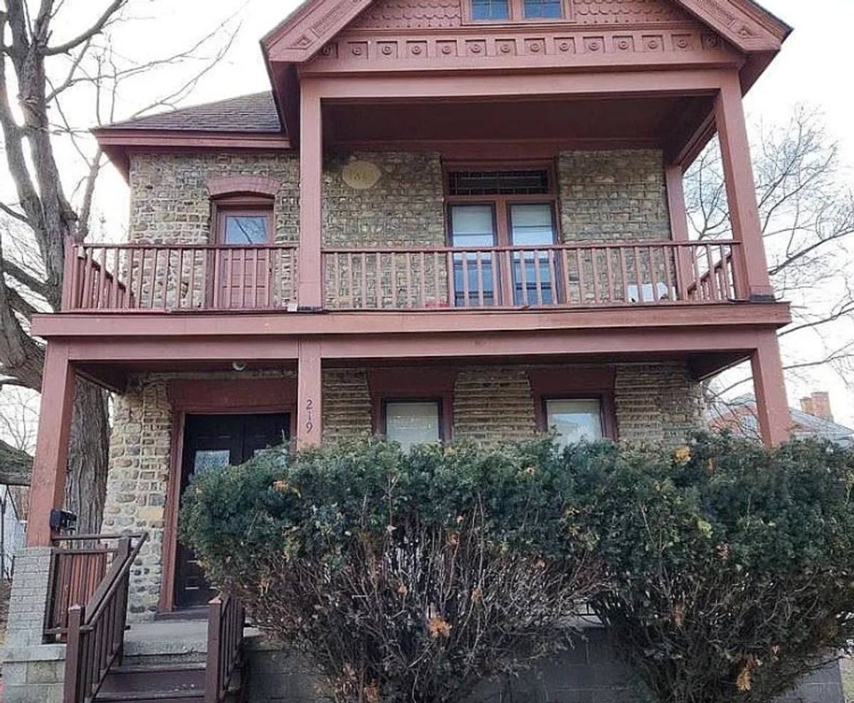 Apartment for rent at 219 N Huron St, Ypsilanti, MI 48197