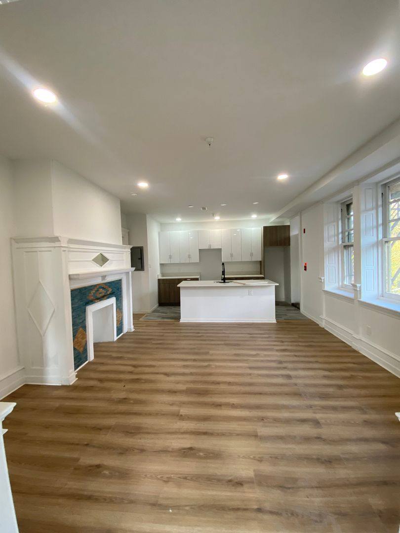 Apartment for rent at 260 W Johnson St, Philadelphia, PA 19144