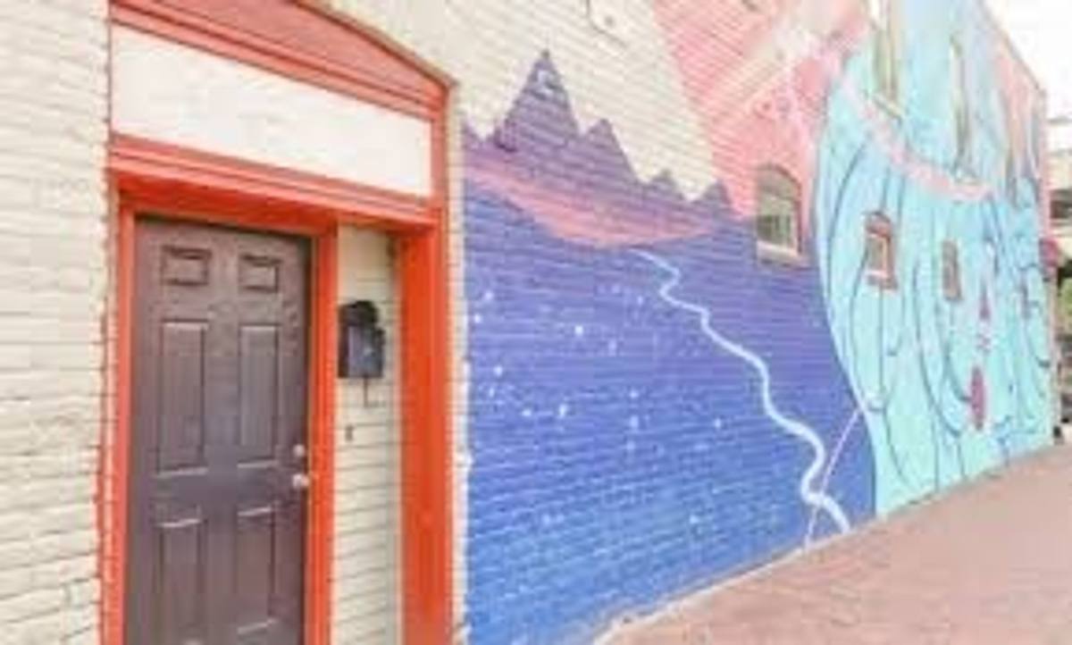 Apartment for rent at 1114 W Cary St, Richmond, VA 23220