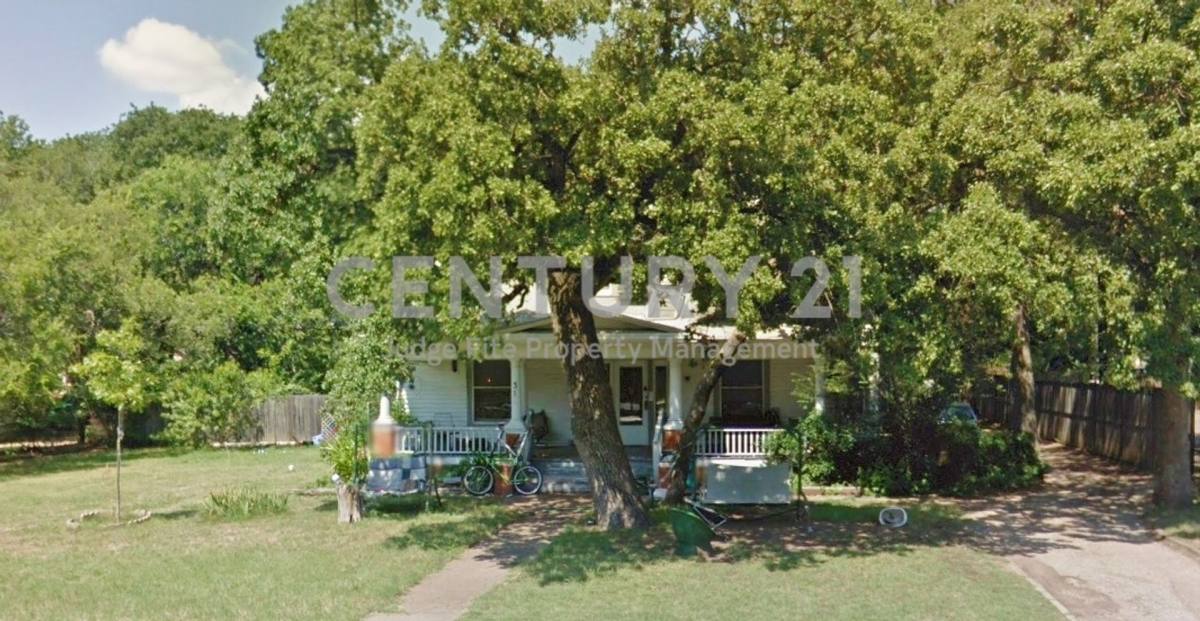 Apartment for rent at 315 Normal St, Denton, TX 76201