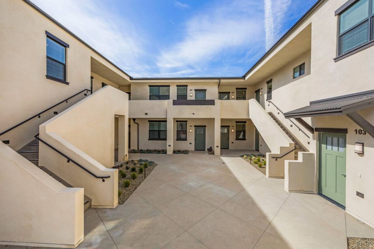 Apartment for rent at 68 & 86 Kellogg St, Ventura, CA 93001