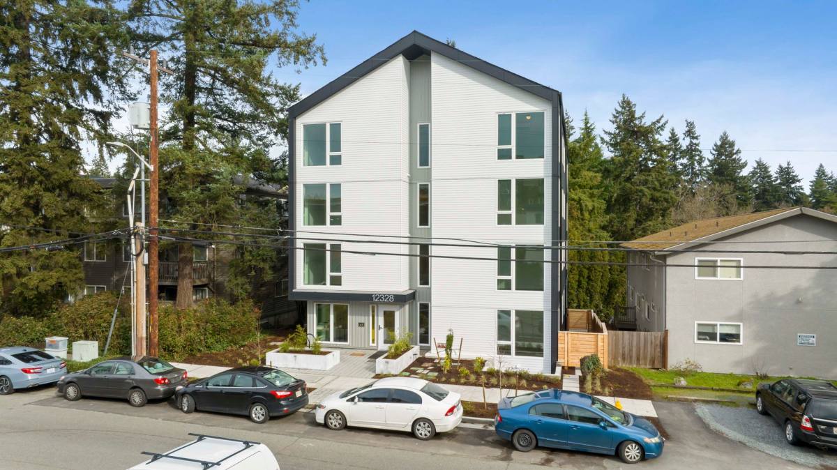Apartment for rent at 12328 33rd Ave NE, Seattle, WA 98125