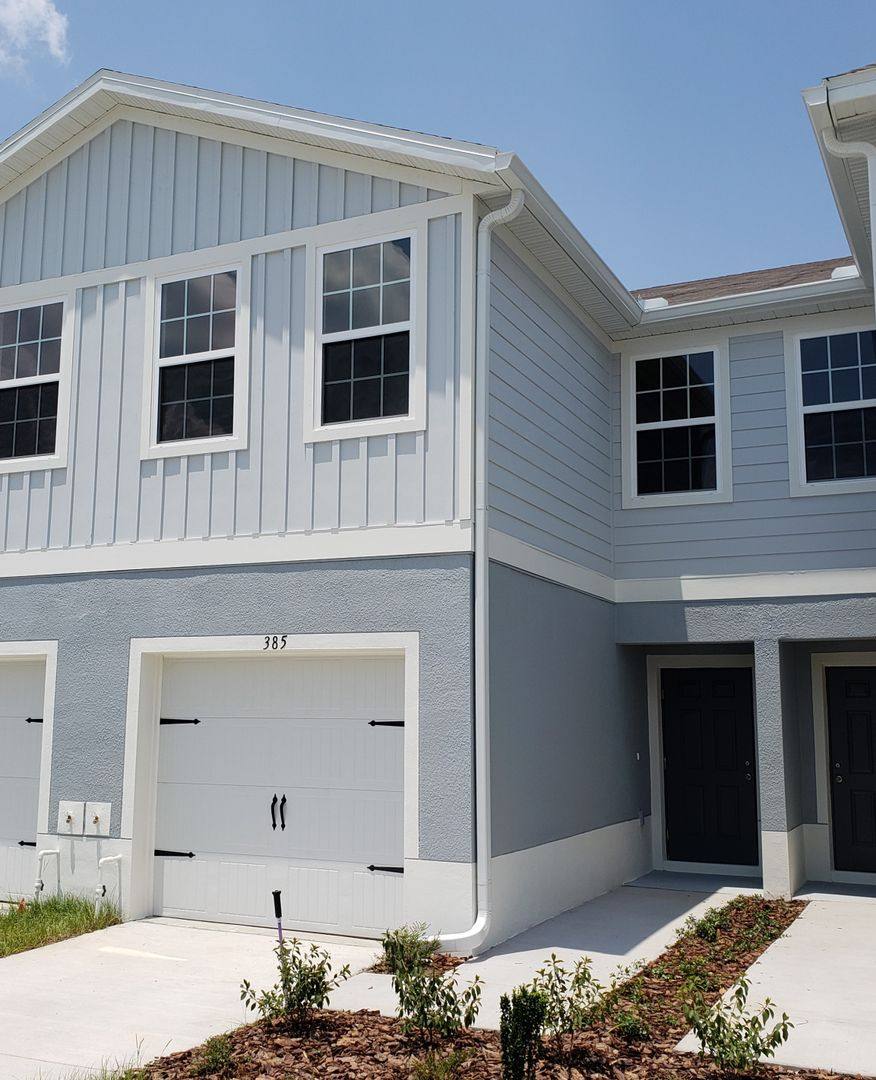 Townhouse for rent at 385 Sedgewick Dr, Davenport, FL 33837