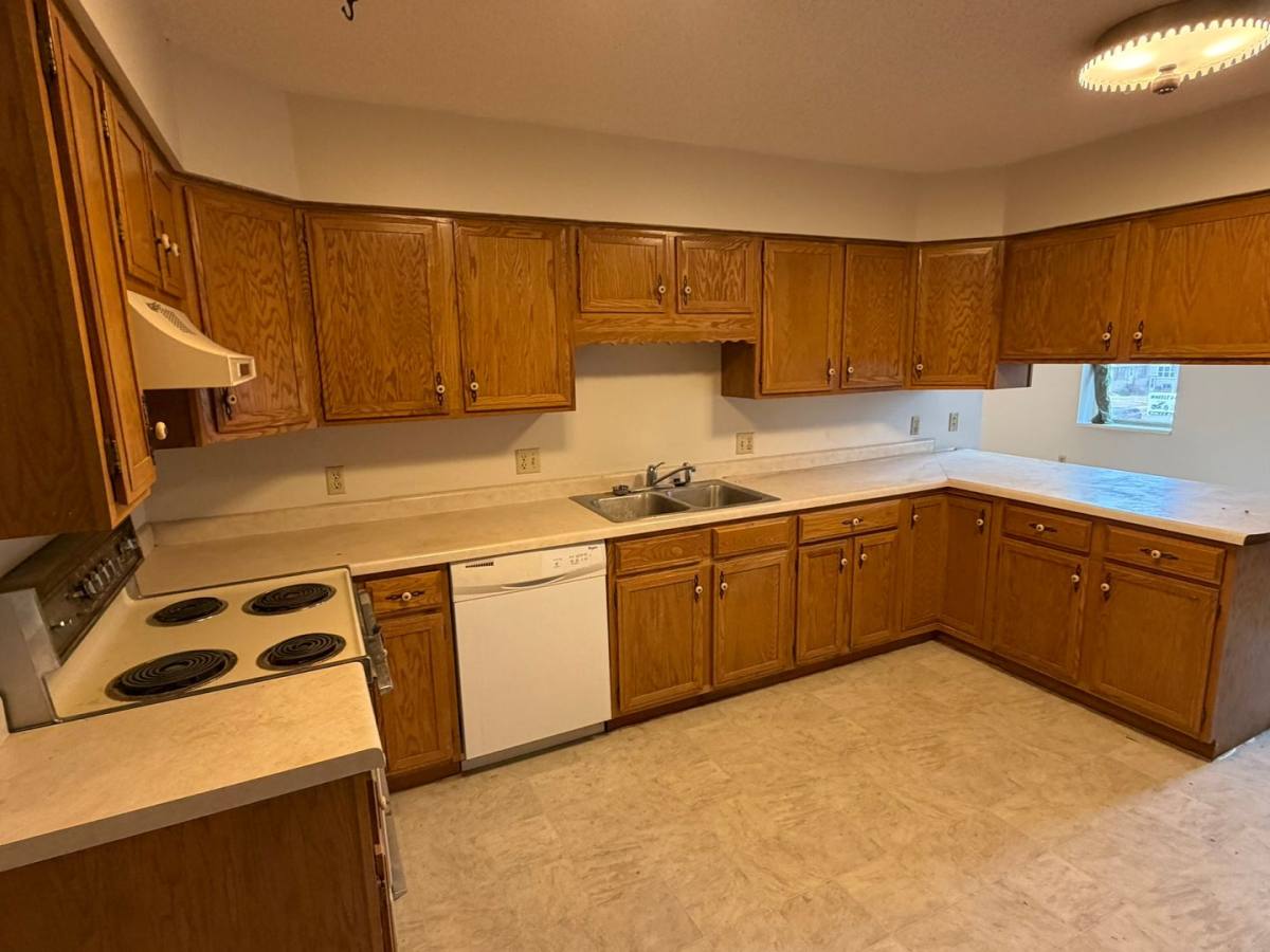 Apartment for rent at 442 Belgrade Ave, North Mankato, MN 56003