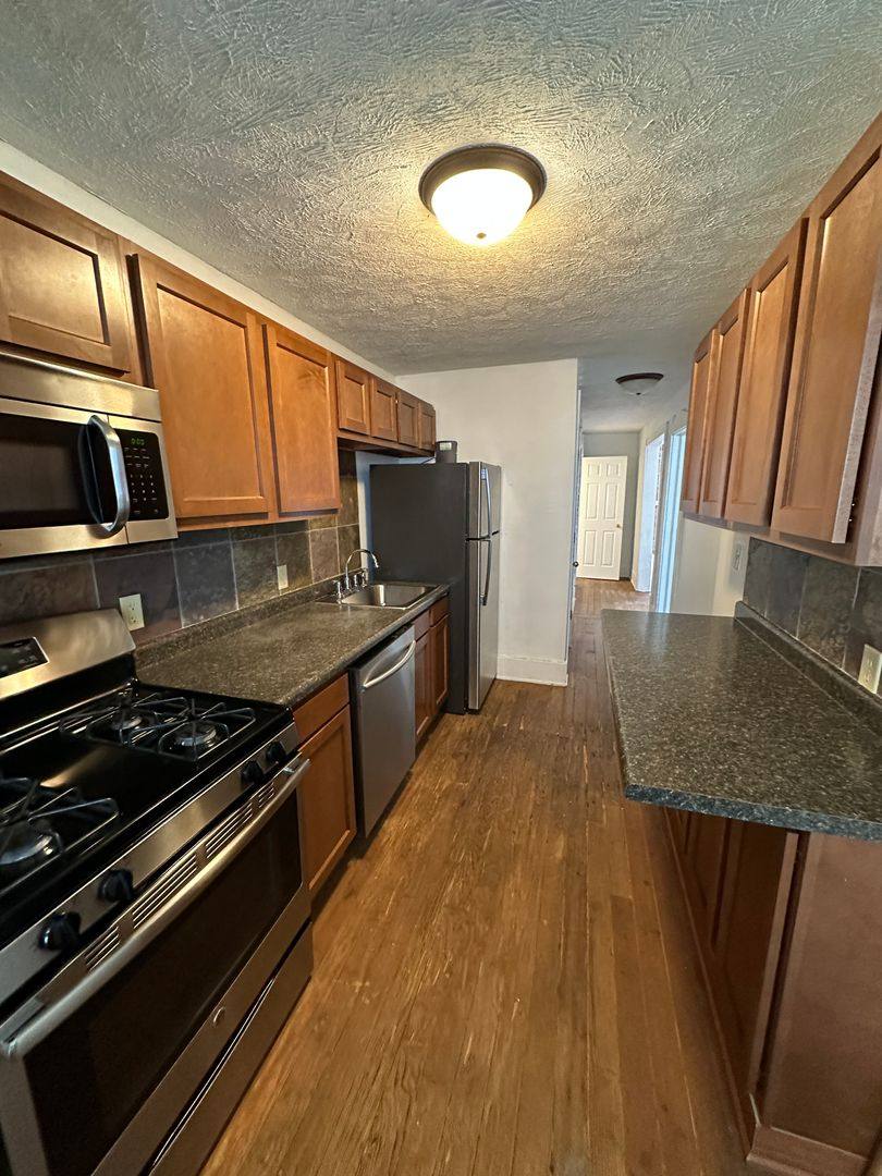 Apartment for rent at 603 S 31st St, Omaha, NE 68105