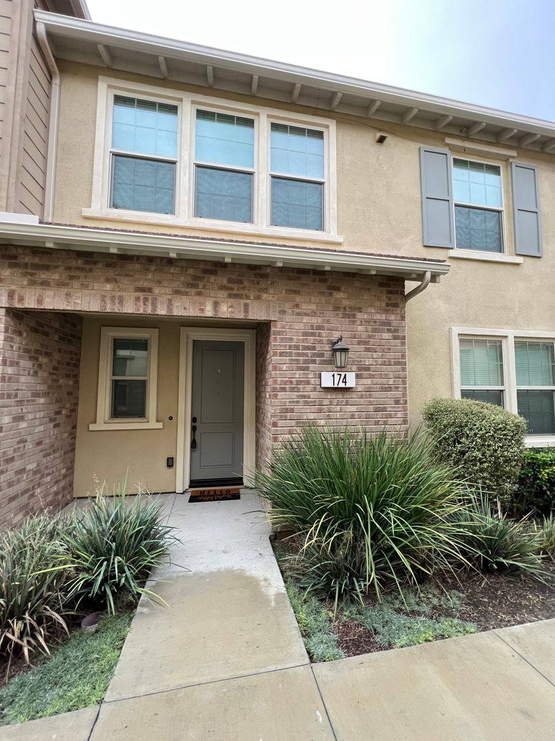Condo for rent at 174 Jaripol Circle, Ladera Ranch, CA 92694