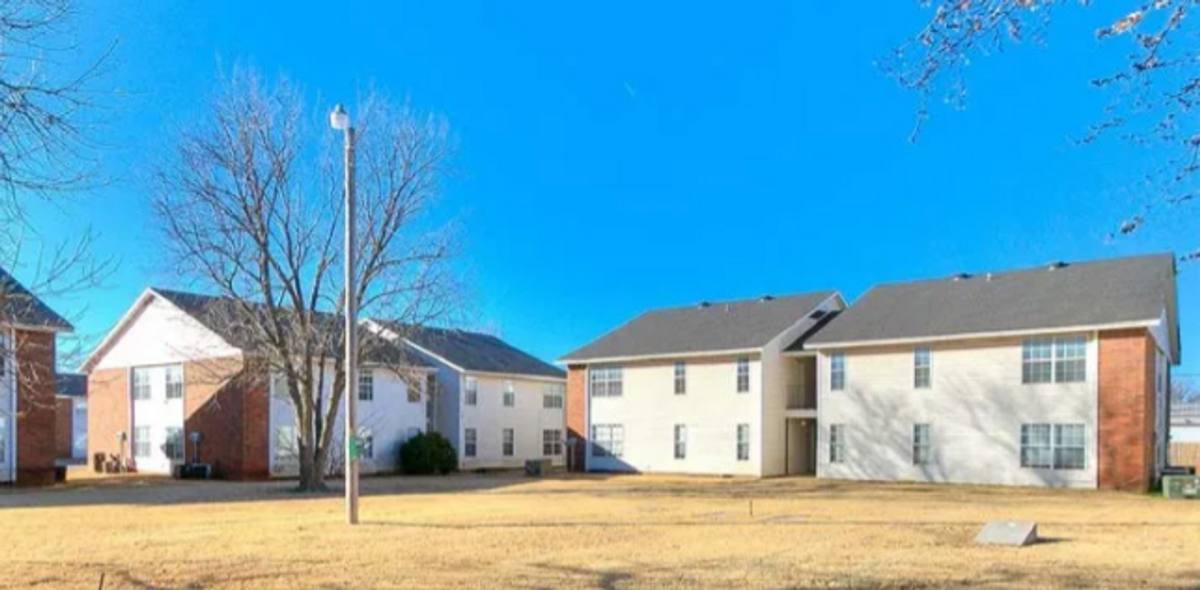 Apartment for rent at 1900 W Broadway Ave, Elk City, OK 73644