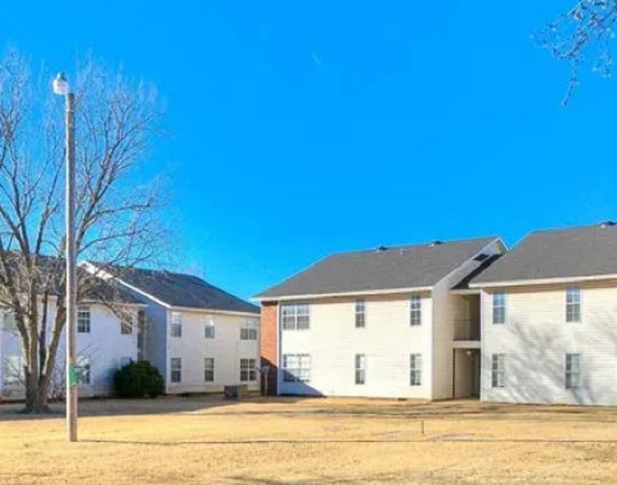 Townhouse for rent at 1900 W Broadway Ave, Elk City, OK 73644