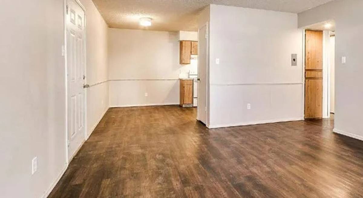 Townhouse for rent at 1900 W Broadway Ave, Elk City, OK 73644