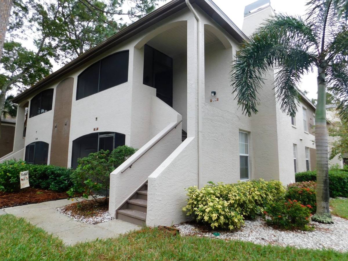 Condo for rent at 3017 Bonaventure Circle, Palm Harbor, FL 34684