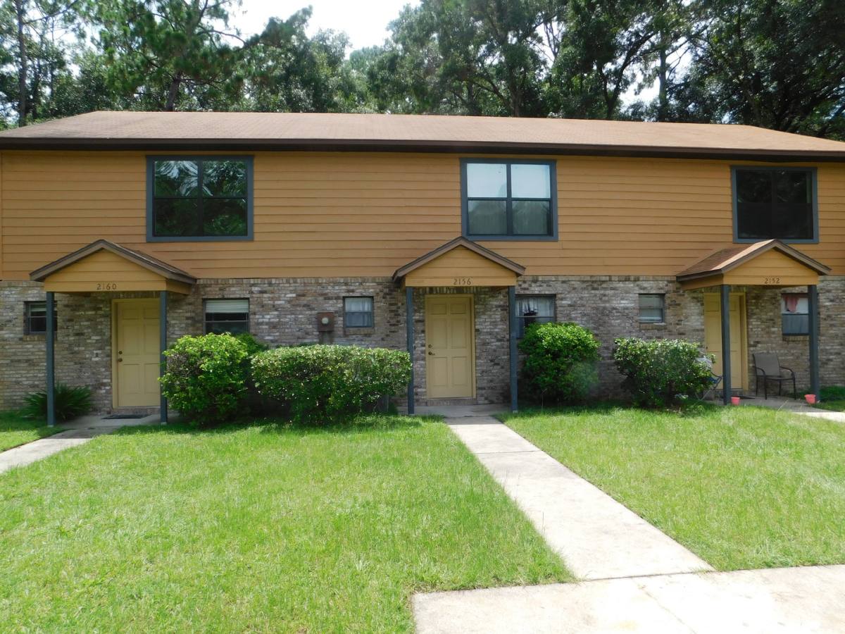 Townhouse for rent at 2156 SW 70th Terrace, Gainesville, FL 32607