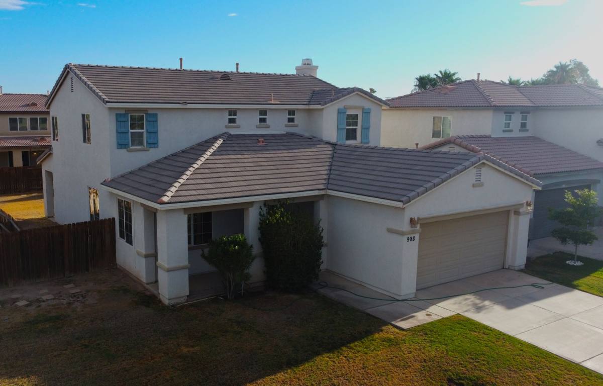 House for rent at 998 Skyview Ave, El Centro, CA 92243