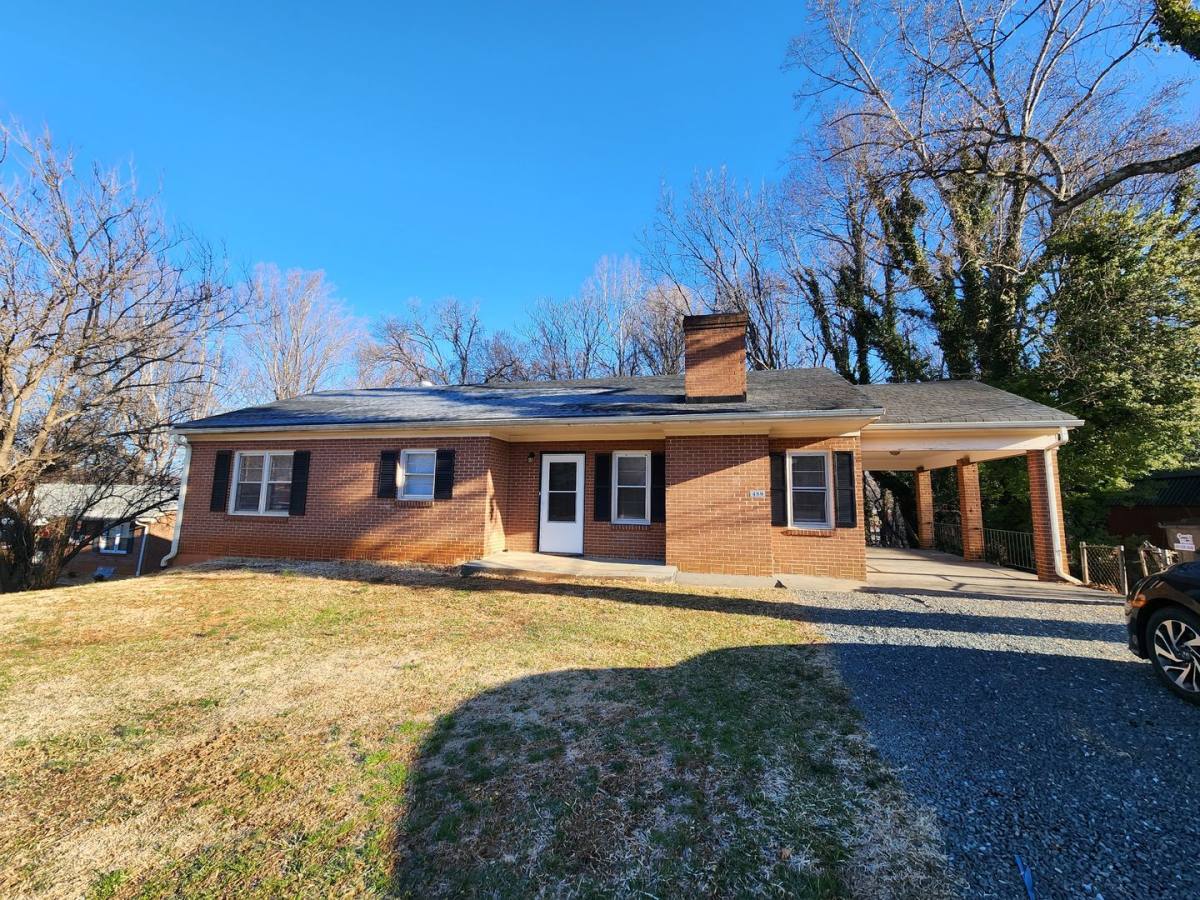 House for rent at 489 Seminole Dr, Madison Heights, VA 24572
