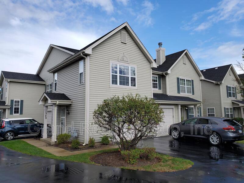 Townhouse for rent at 1348 Orleans, Mundelein, IL 60060