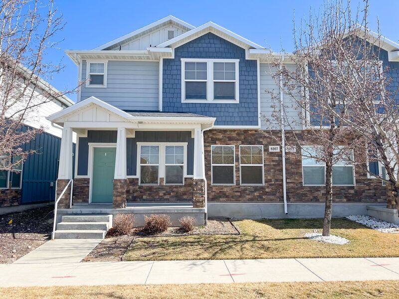 Townhouse for rent at 8267 S 150 E, Sandy, UT 84070