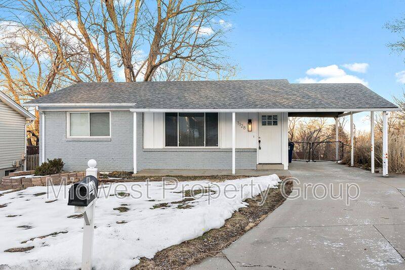 House for rent at 1128 Saratoga Dr, Saint Charles, MO 63303