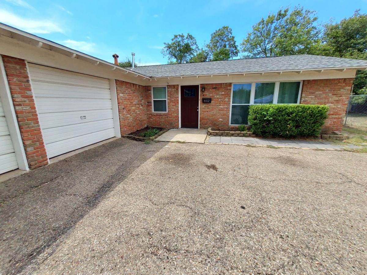 House for rent at 842 N 58th St, Waco, TX 76710