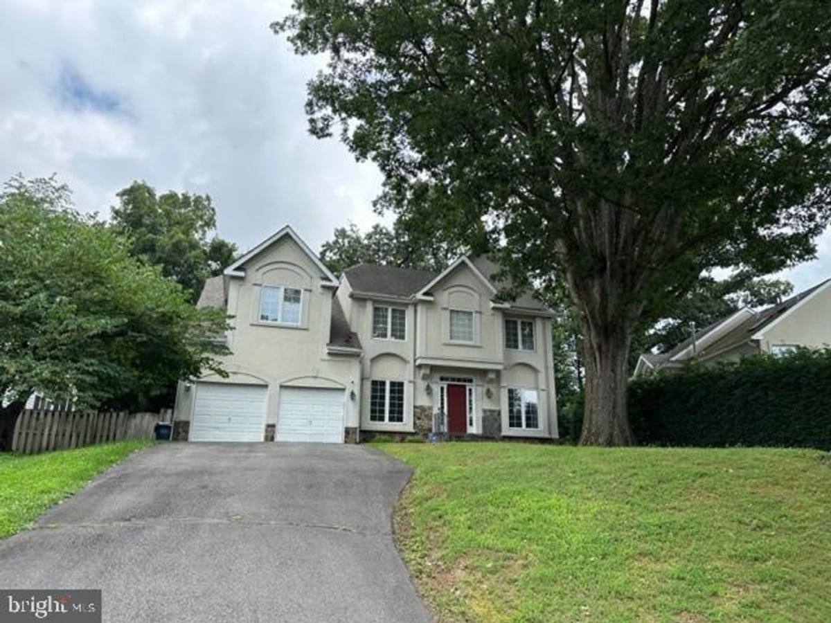 House for rent at 3359 Roundtree Estates Court, Falls Church, VA 22042