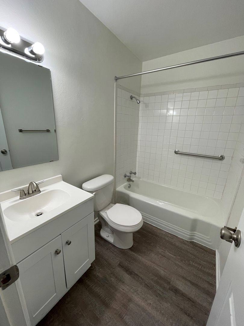 Apartment for rent at 502 W Main St, Danville, IN 46122