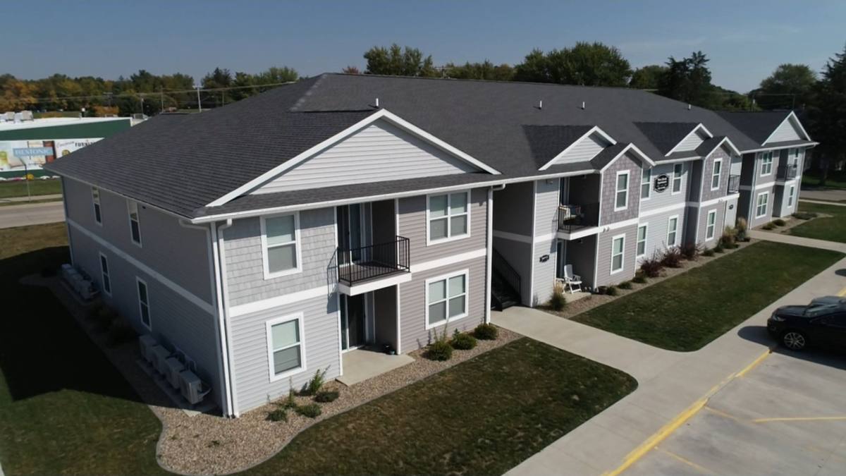 Apartment for rent at 1000 W Marion St, Manchester, IA 52057