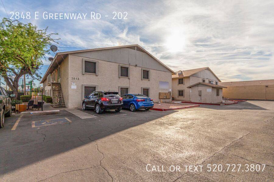 Apartment for rent at 2848 E Greenway Rd #202, Phoenix, AZ 85032