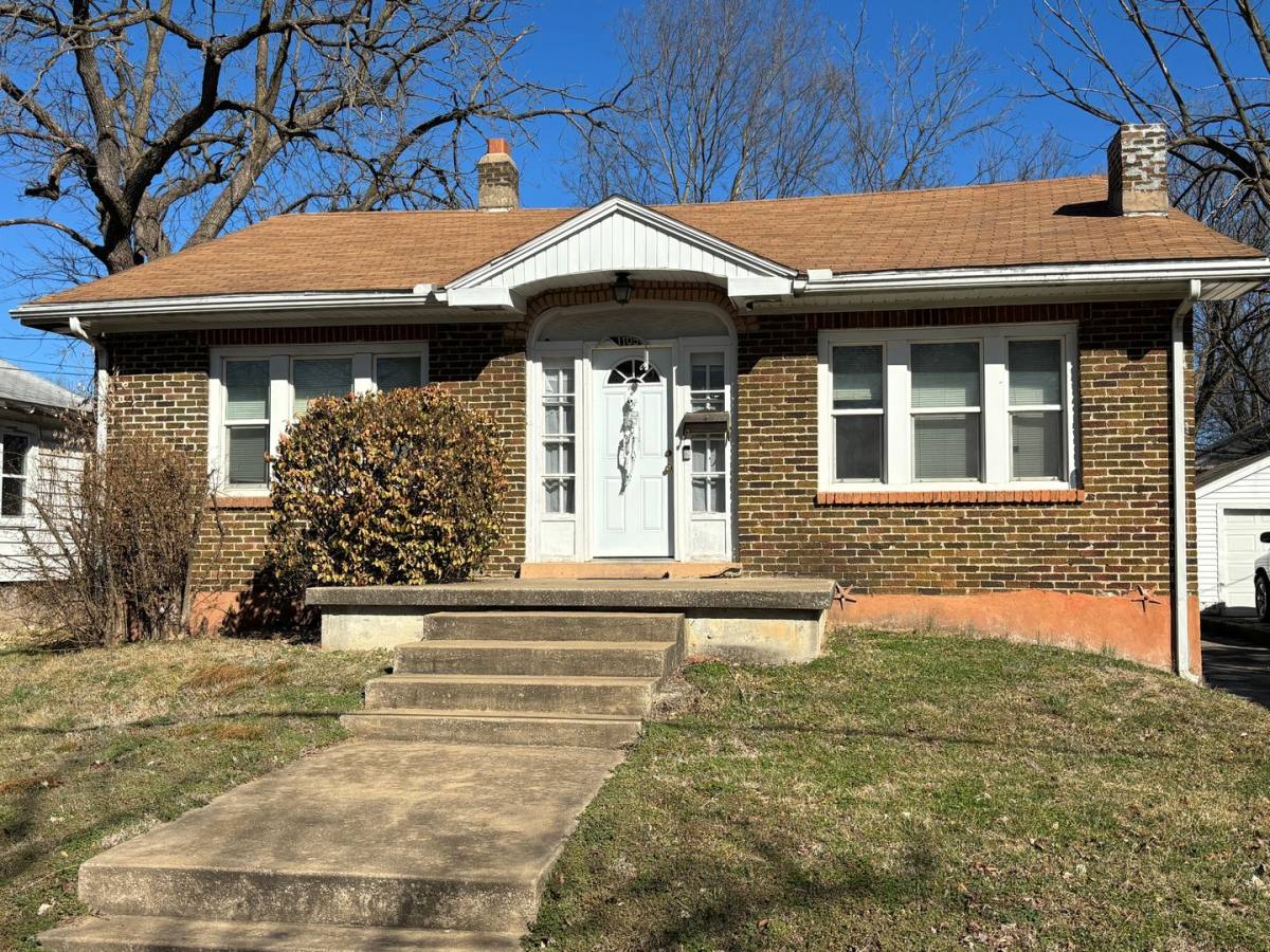 House for rent at 1105 E Loren St, Springfield, MO 65807