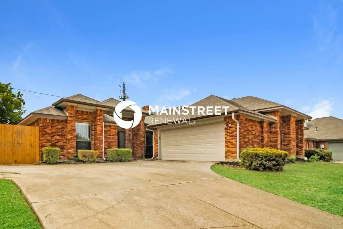 House for rent at 2102 Monterrey Plaza, Carrollton, TX 75006
