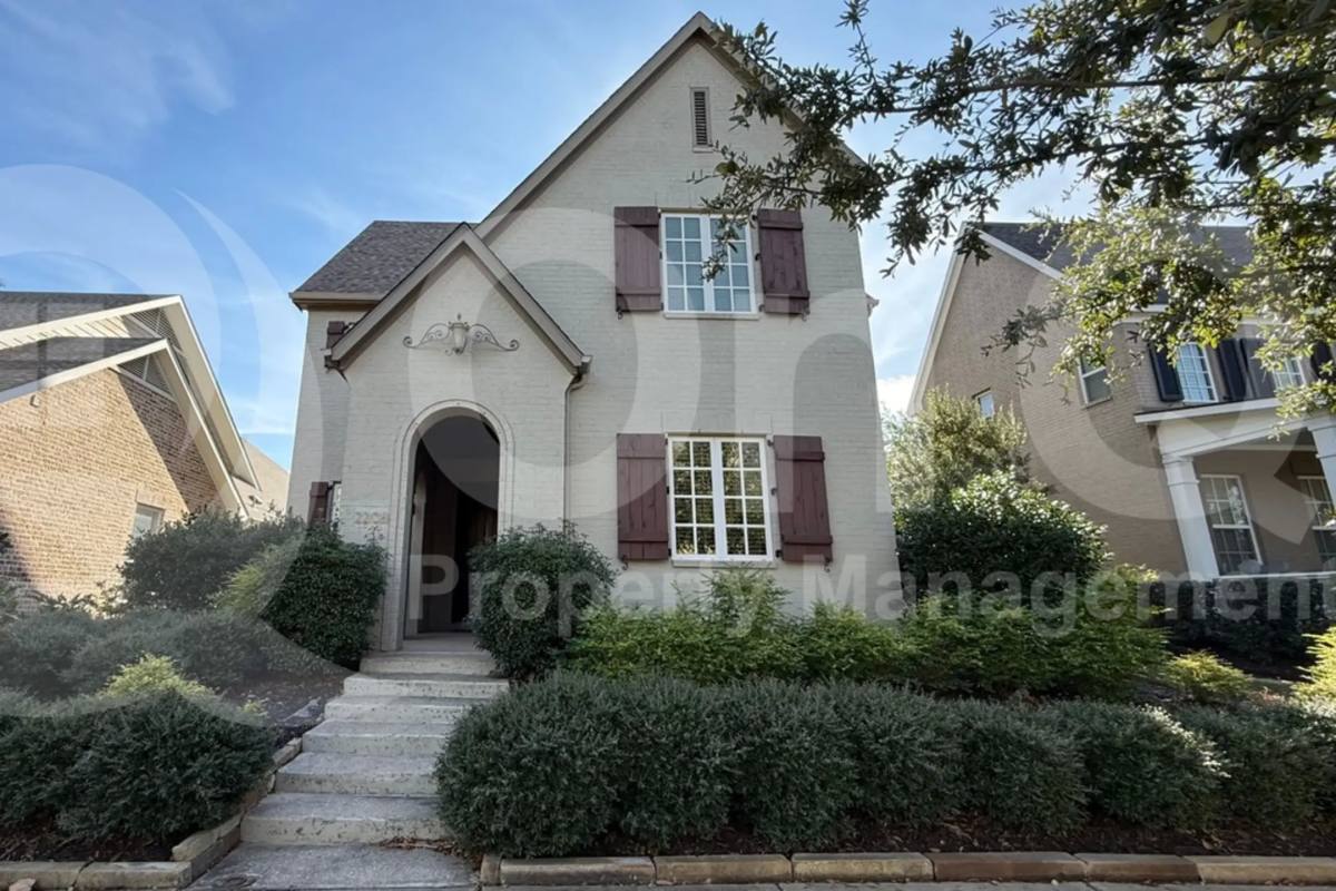 House for rent at 2208 Broken Gate Rd, Carrollton, TX 75010