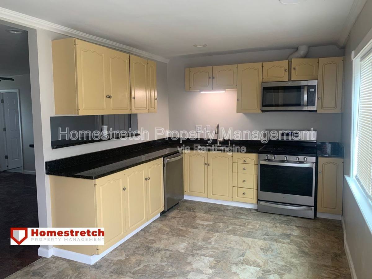 Apartment for rent at 7743 Genesta St, Saint Louis, MO 63123