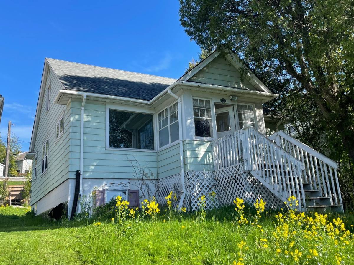 House for rent at 707 E Skyline Parkway, Duluth, MN 55805