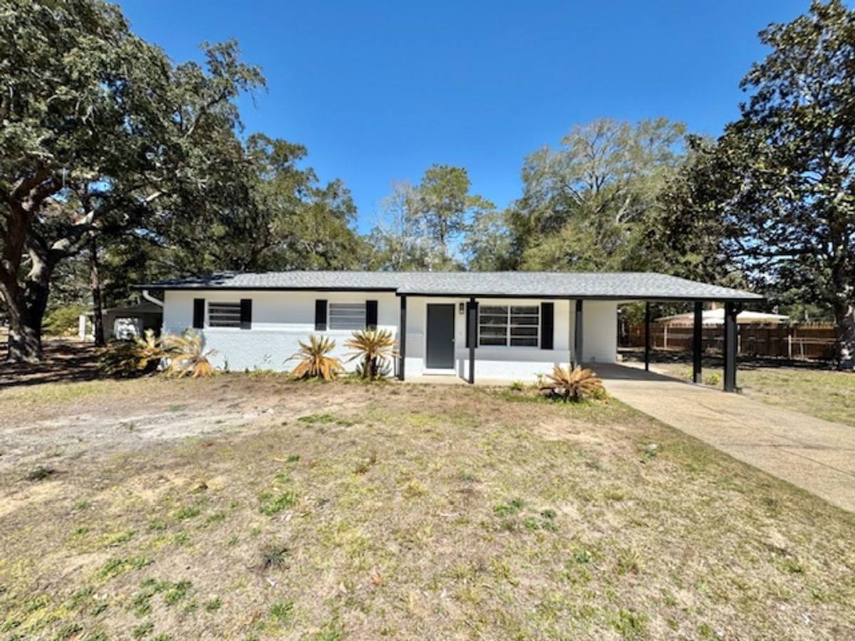 House for rent at 416 Glendale Ave, Valparaiso, FL 32580