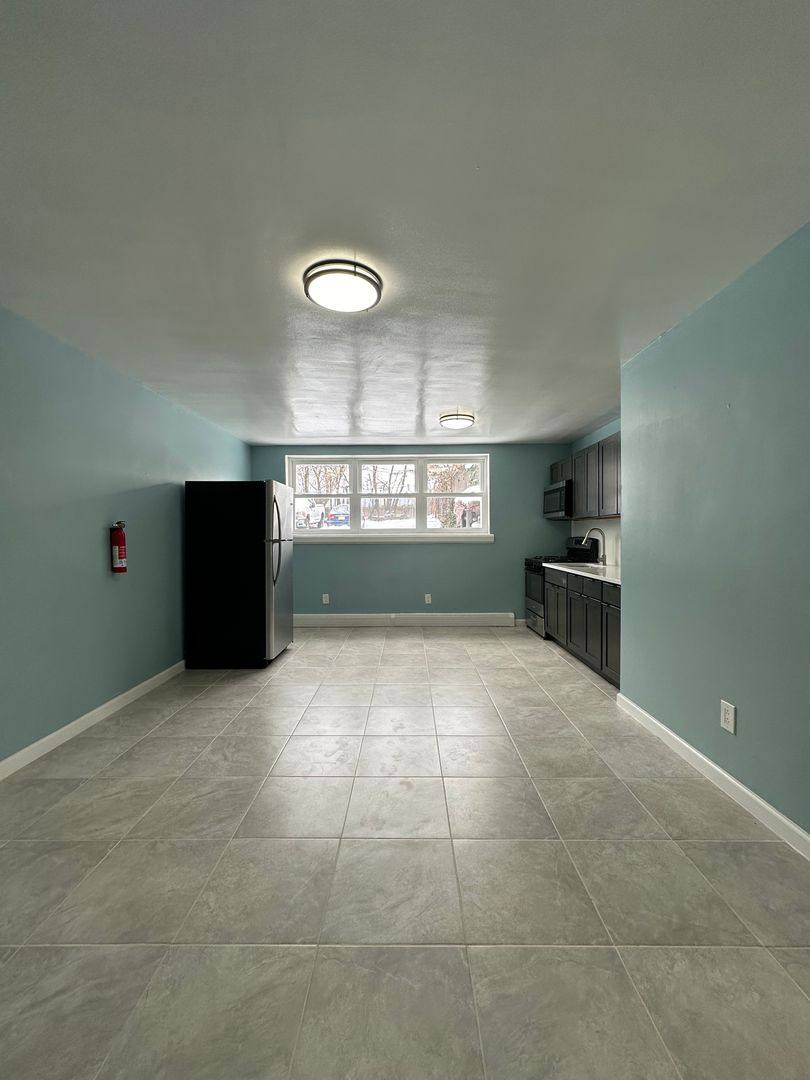 Apartment for rent at 1332 S Ave, Plainfield, NJ 07062