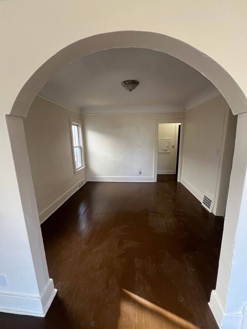 Townhouse for rent at 12866 Steel St, Detroit, MI 48227