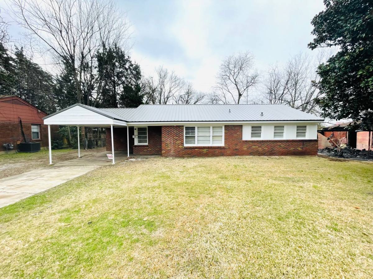 House for rent at 1246 E Audubon Rd, Montgomery, AL 36111