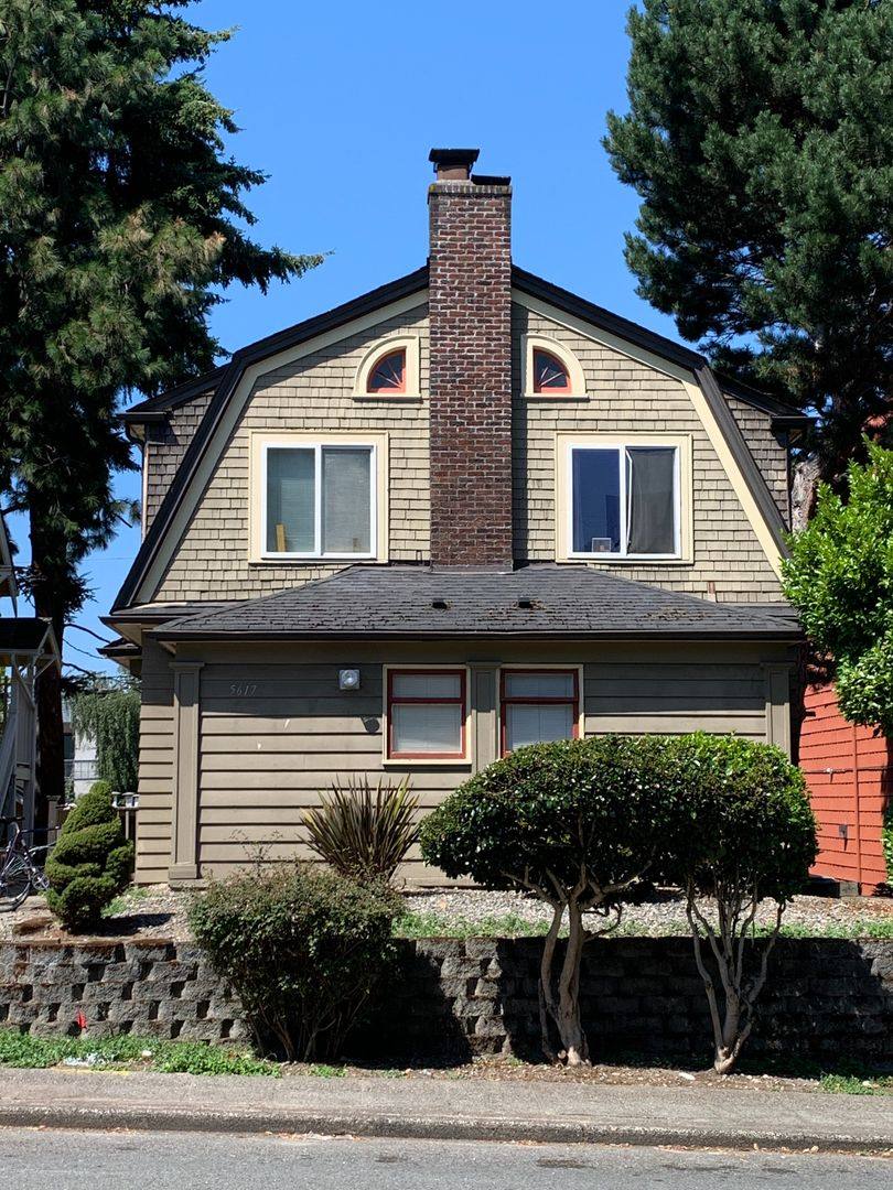 Apartment for rent at 5617 & 5619 15th Ave NE, Seattle, WA 98105