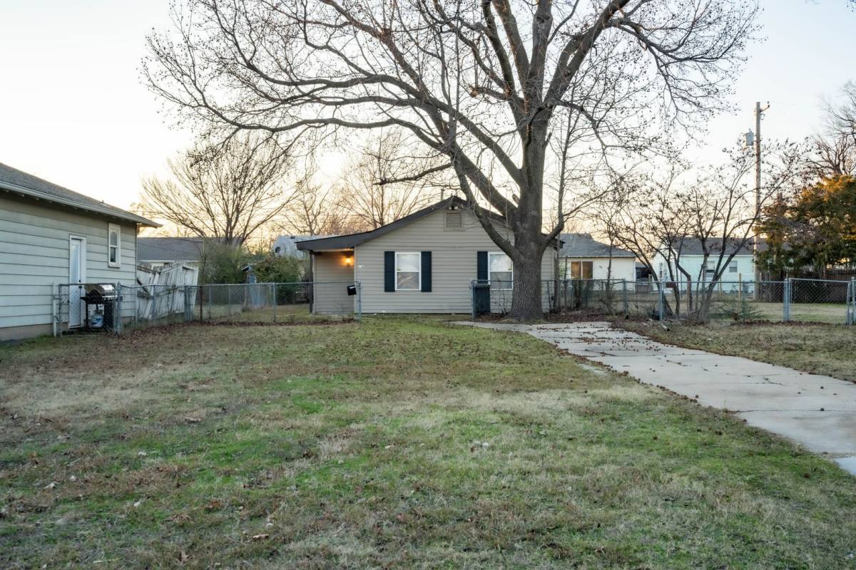 House for rent at 414 S 69th E Ave, Tulsa, OK 74112