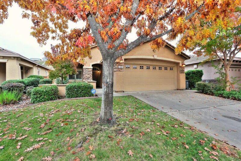 House for rent at 336 Lone Spur Dr, Folsom, CA 95630